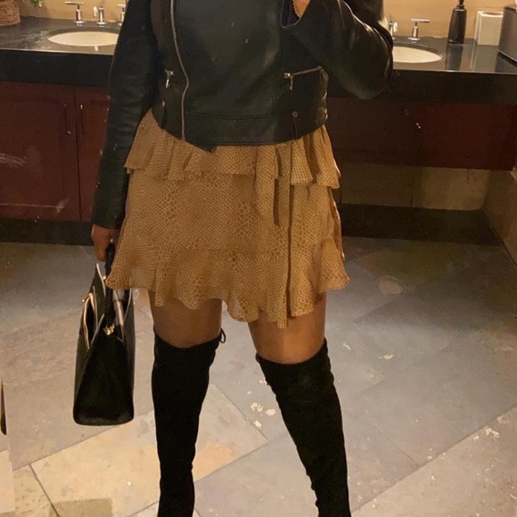 Meet your Posher, Mychele - Picture 1 of 1